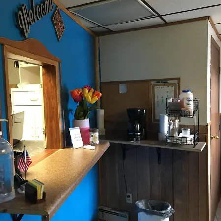 Tarragon Motel Marinette Exterior photo