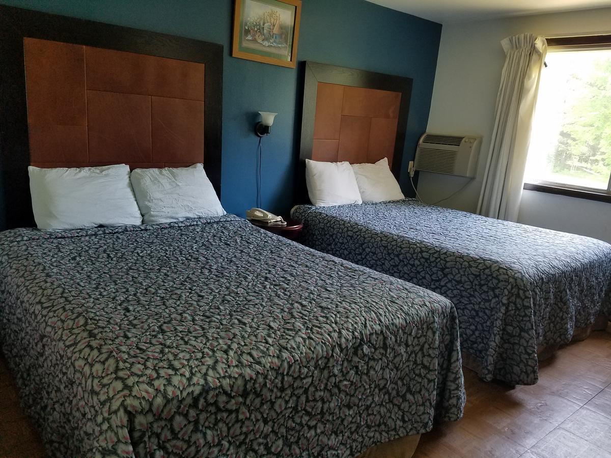 Tarragon Motel Marinette